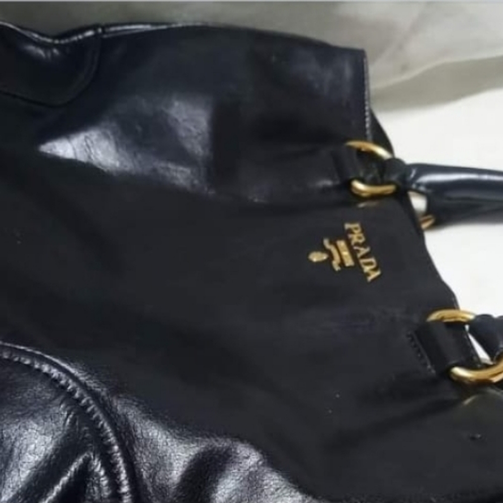 Prada Handbag(SOLD) - Picture 4 of 10